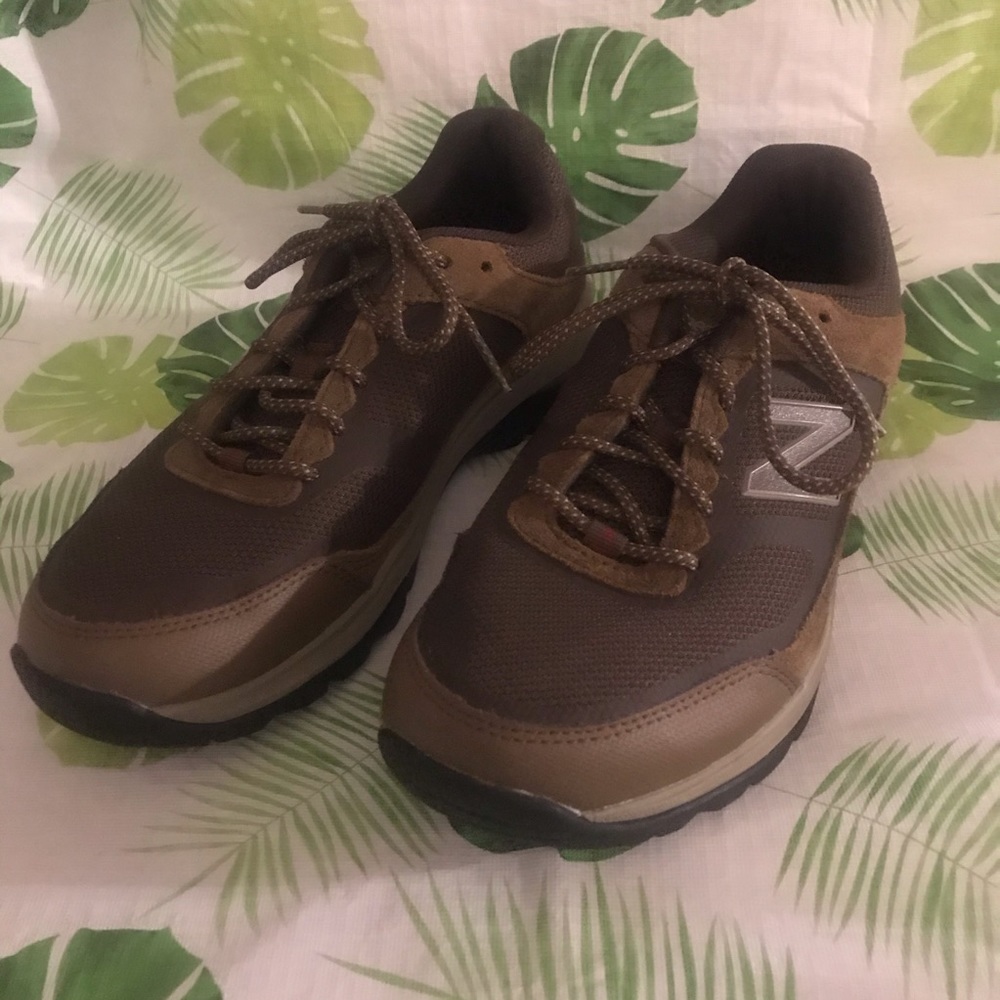 New Balance 669 walking hiking shoes